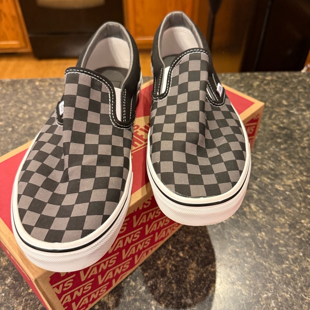 Vans men’s shoes NIB size 10.5